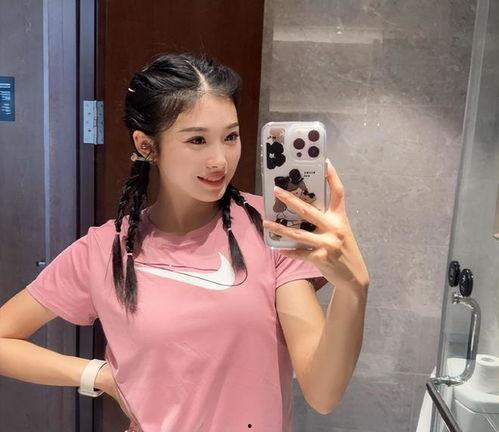 娱乐吃瓜酱茉莉妈妈,揭秘娱乐吃瓜界的幕后故事  第1张